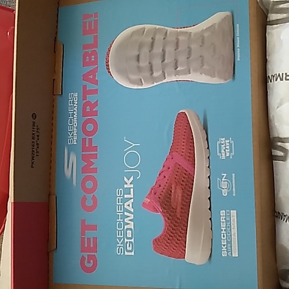 NIB WOMEN'S Skechers Performance orrholite machine washable black shoes size 9.5 - Picture 9 of 10